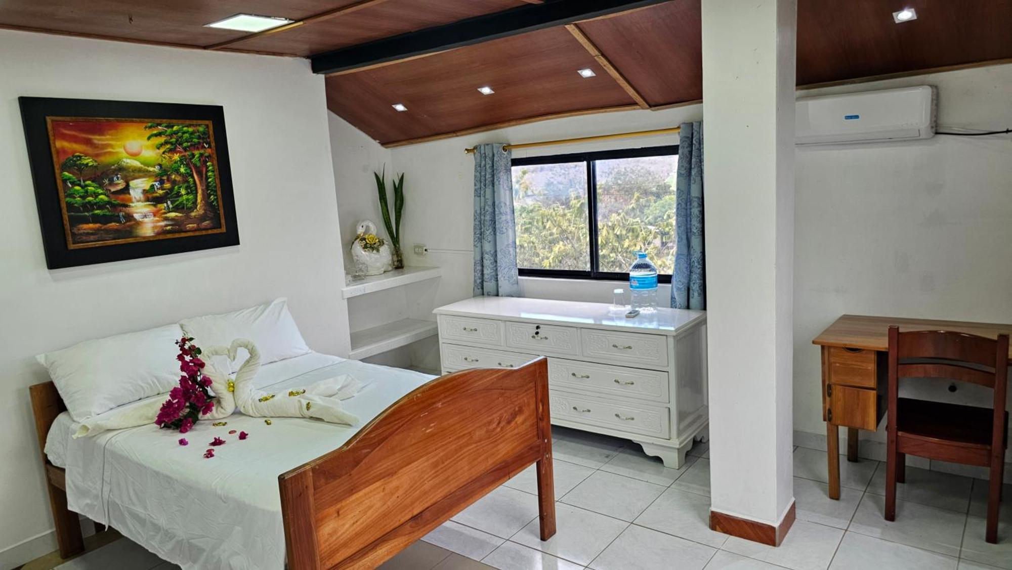 Flor's House Homestay